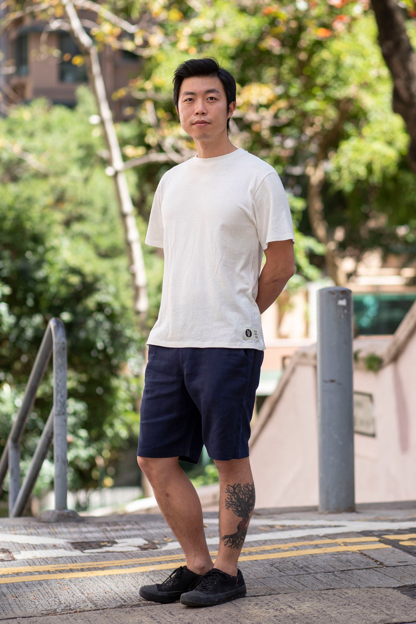 Classic French Linen Shorts - Navy